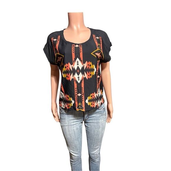 Forever 21 crew neck black and orange Aztec printed polyester top M - Picture 3 of 6
